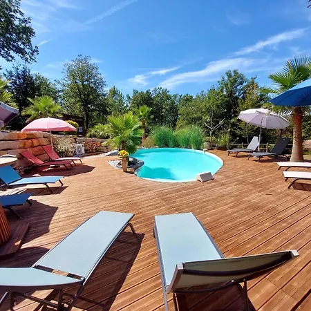 Domaine Du Bois De Treillou Climatisé Et Piscine Apartamento Vézac