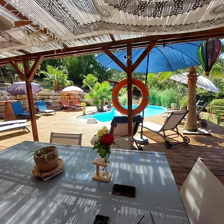 Domaine Du Bois De Treillou Climatise Et Piscine Vézac